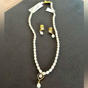 Absolutely new necklace and earrings set!